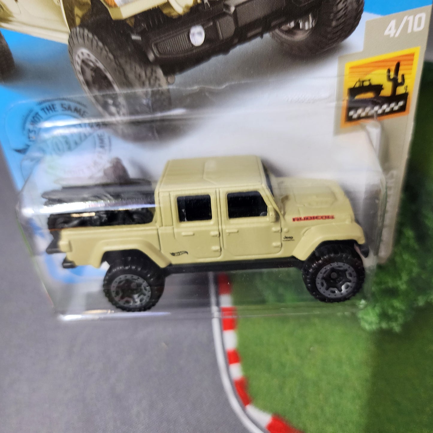 20 Jeep Gladiator #157 * Tan * Hot Wheels 2020