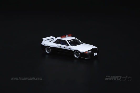 INNO Models 1:64 Nissan Skyline GT-R R32 Pandem Police Car