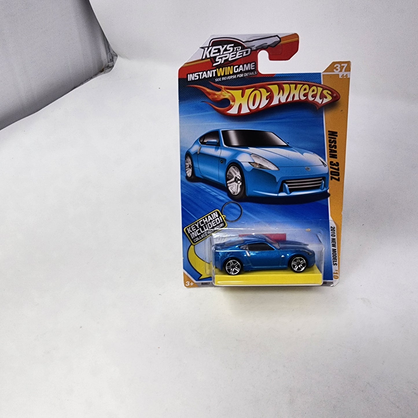 Nissan 370Z #37 * Blue * Hot Wheels 2010 Keys To Speed