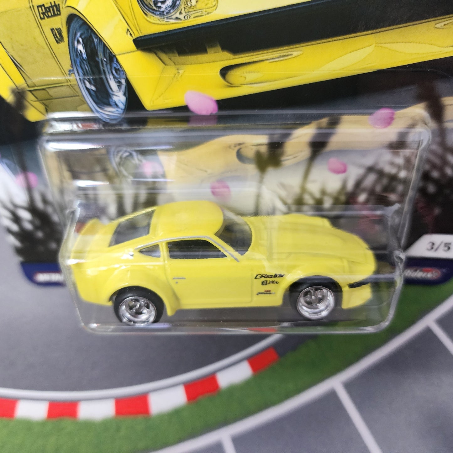 Nissan Fairlady Z * Yellow * Hot Wheels Car Culture Japan Historics