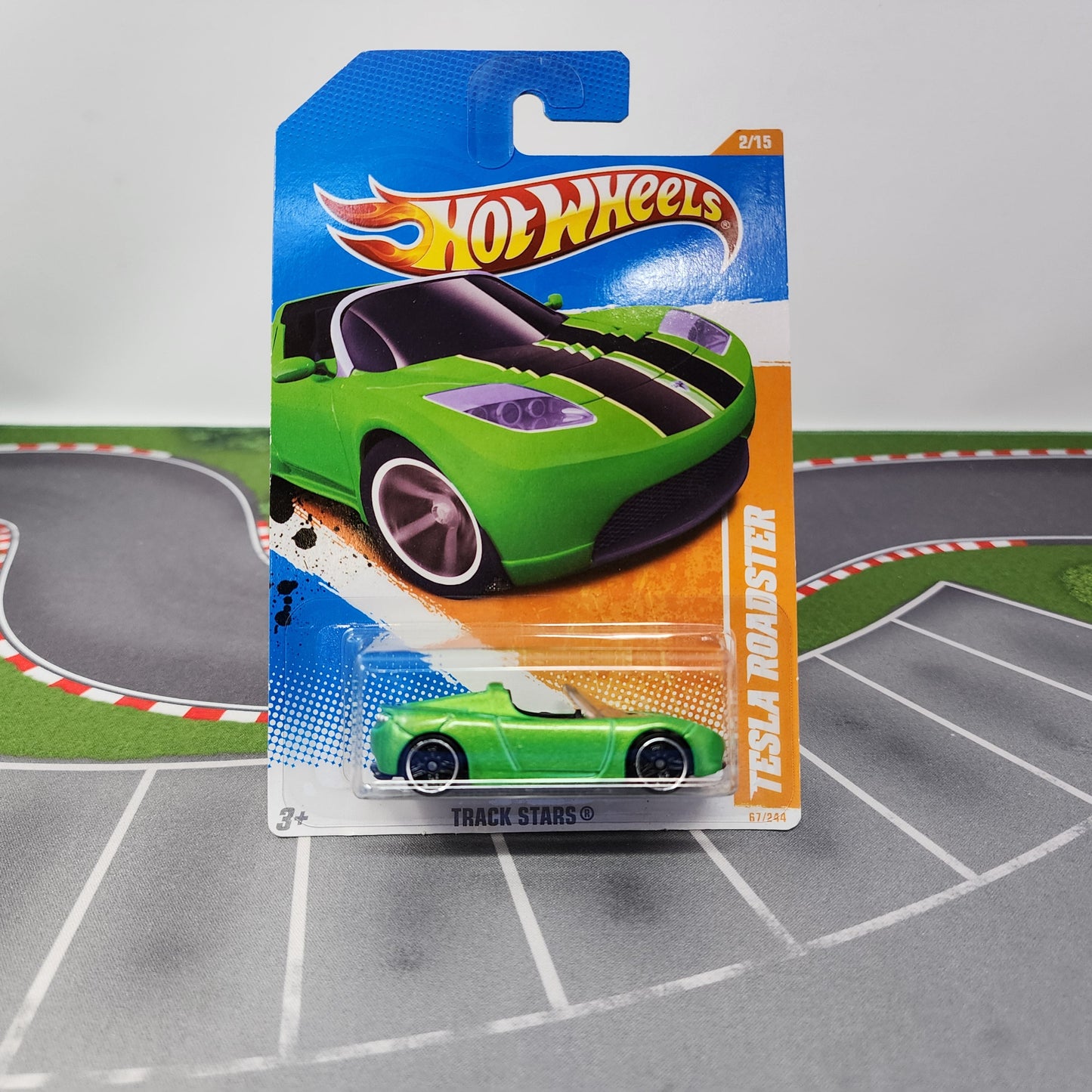 Tesla Roadster #67 * Green * Hot Wheels 2011