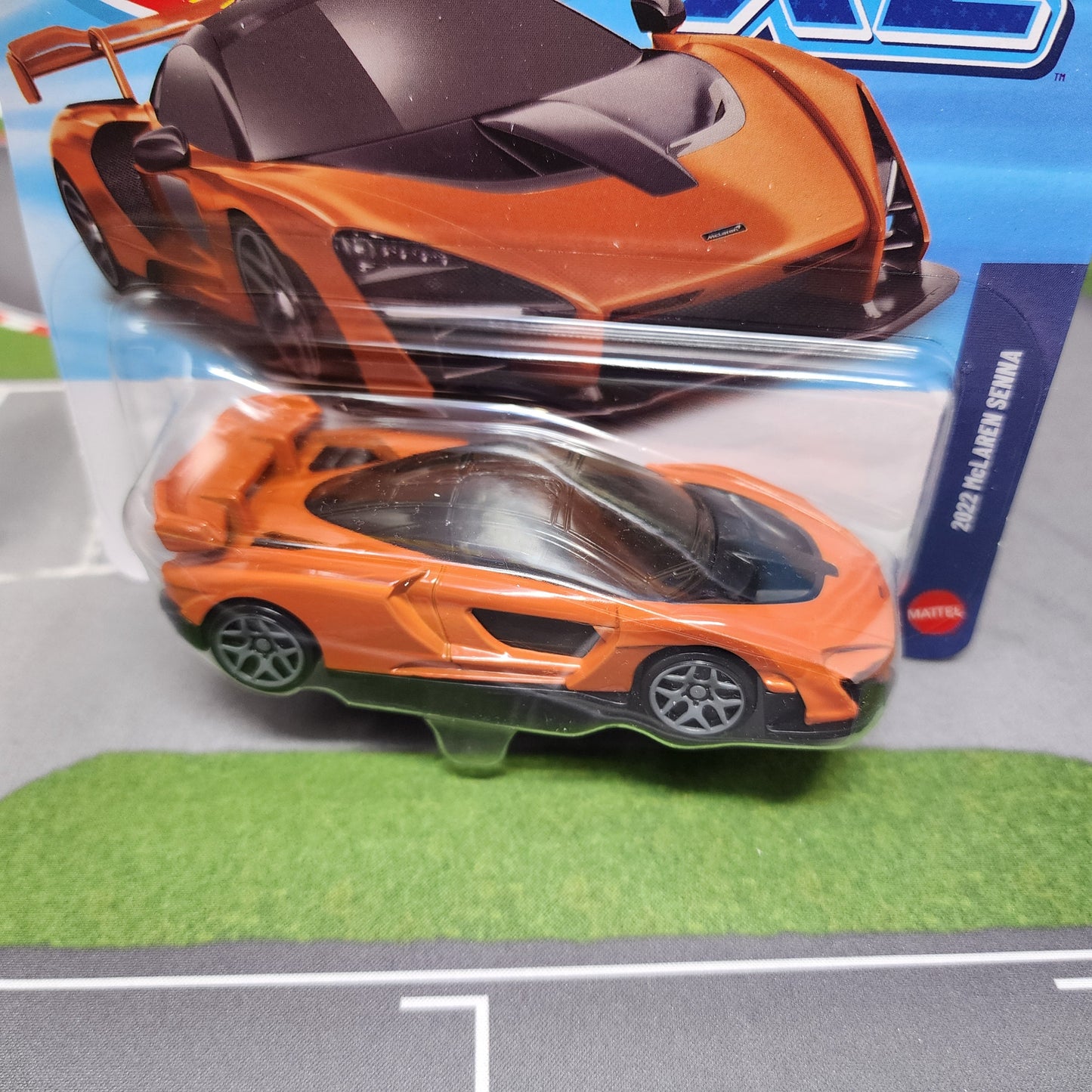2022 McLaren Senna #14/24 * 2026 Hot Wheels XL 1:43 Scale * New Case C