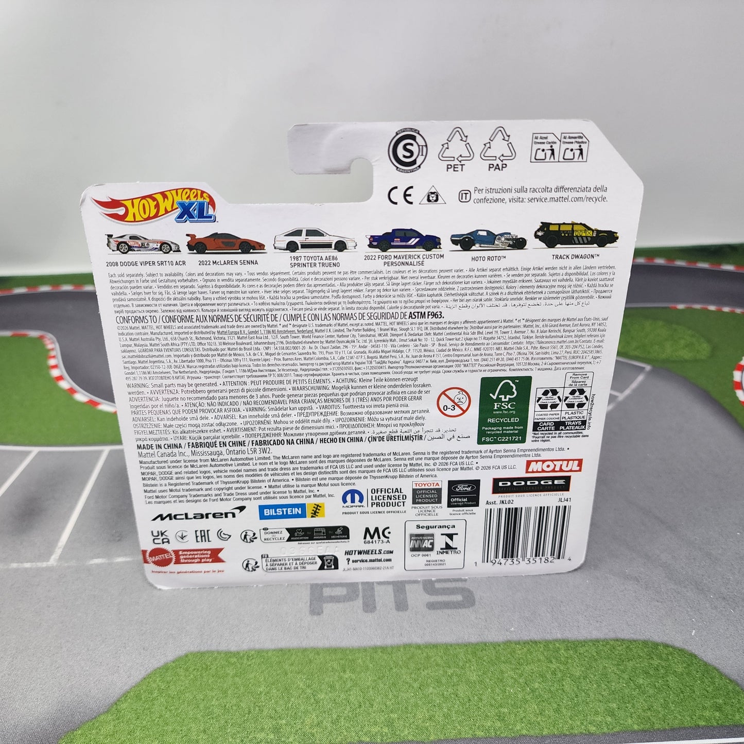 2022 McLaren Senna #14/24 * 2026 Hot Wheels XL 1:43 Scale * New Case C