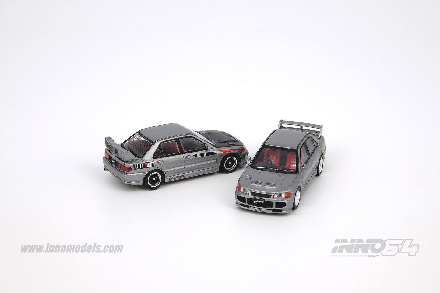 INNO Models 1:64 Mitsubishi Lancer Evolution III GSR Metallic Gray
