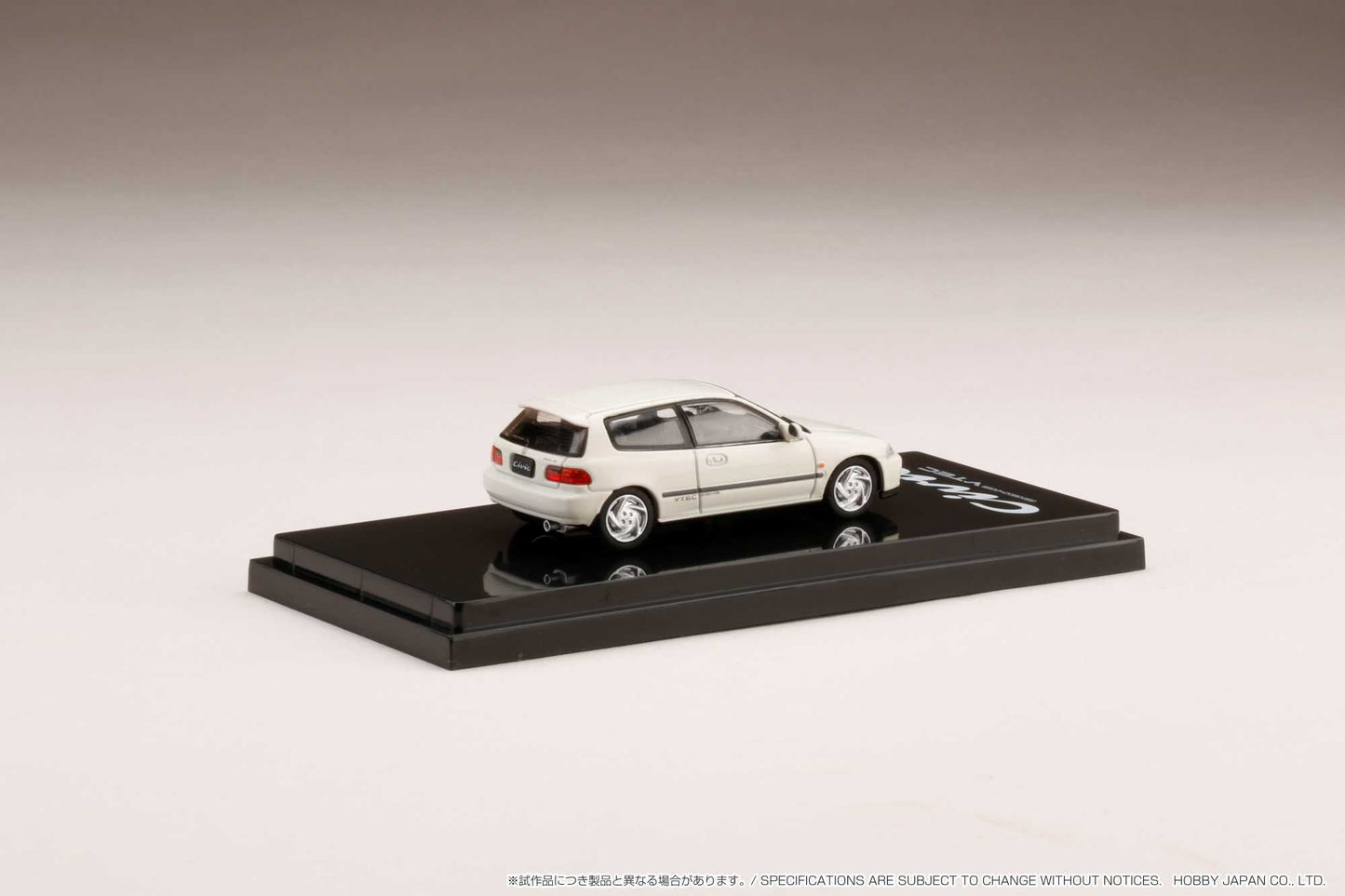 Hobby Japan 1:64 Honda Civic (EG6) SiR 鈪?with Engine Model in Frost White