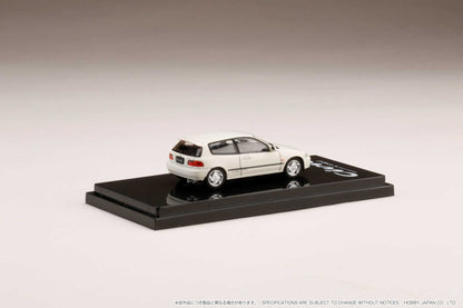 Hobby Japan 1:64 Honda Civic (EG6) SiR 鈪?with Engine Model in Frost White