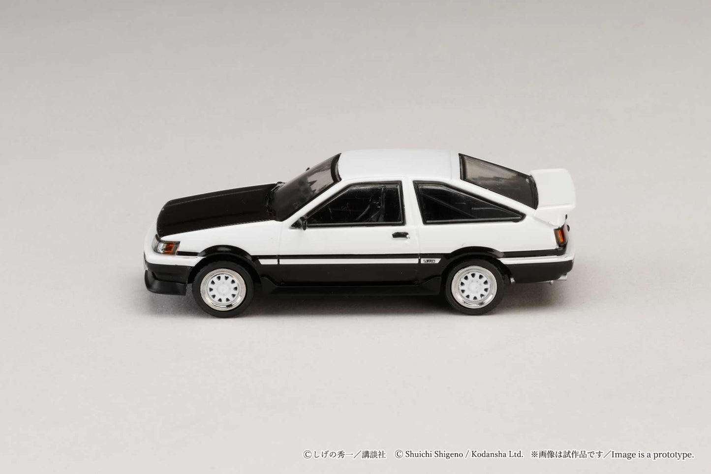 HobbyJapan 1/64 Toyota COROLLA LEVIN (AE86)/ INITIAL D Wataru Akiyama VS Keisuke Takahashi