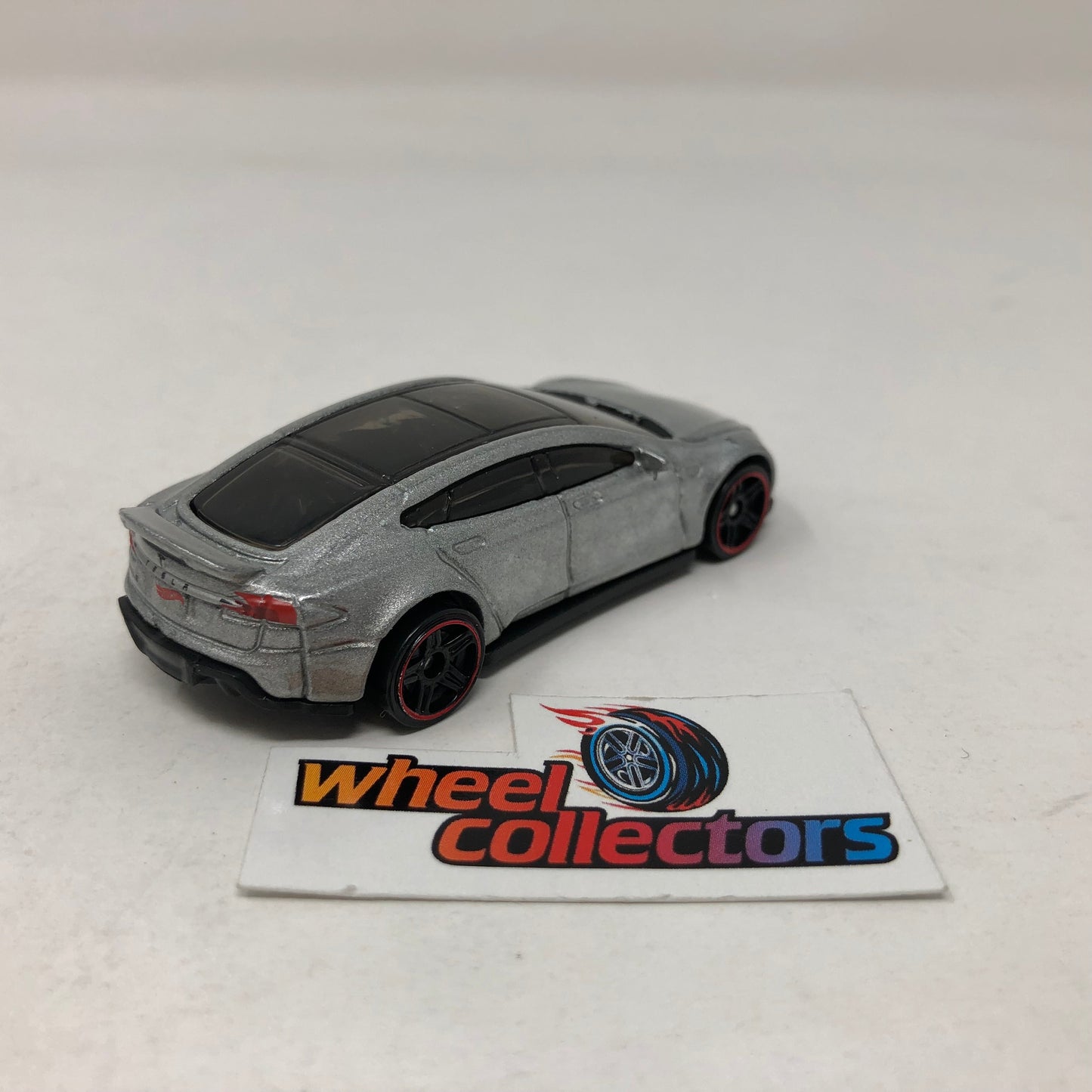 Tesla Model S * Silver * Hot Wheels Loose 1:64 Scale