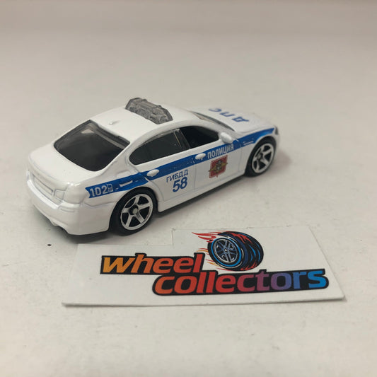 BMW M5 Police * White * Matchbox Global Series Loose 1:64 Scale