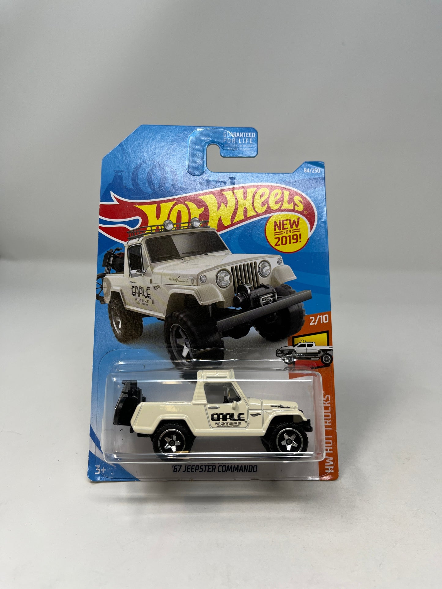 67 Jeepster Commando #84 * 2019 Hot Wheels * White