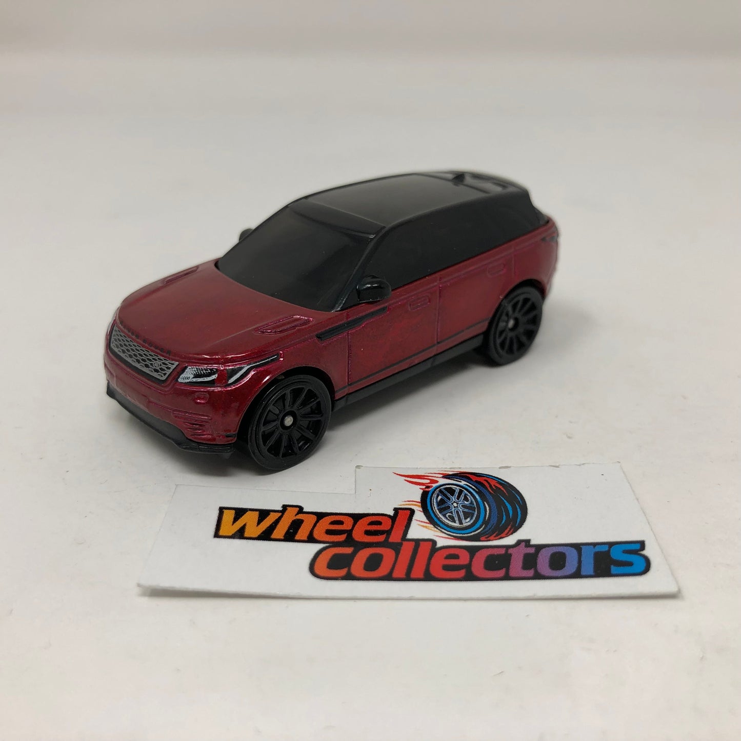 Range Rover Velar * Burgandy * Hot Wheels 1:64 scale Diecast Loose