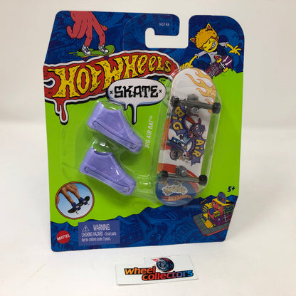 2023 Hot Wheels Skate Boards Tony Hawk * Big air Bat & Shoes