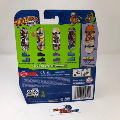2023 Hot Wheels Skate Boards Tony Hawk * BONE SKATER & Shoes