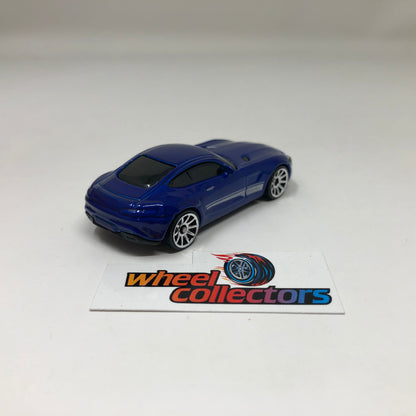 15 Mercedes-AMG GT * Blue * Hot Wheels Exotics European Series Loose 1:64 Scale