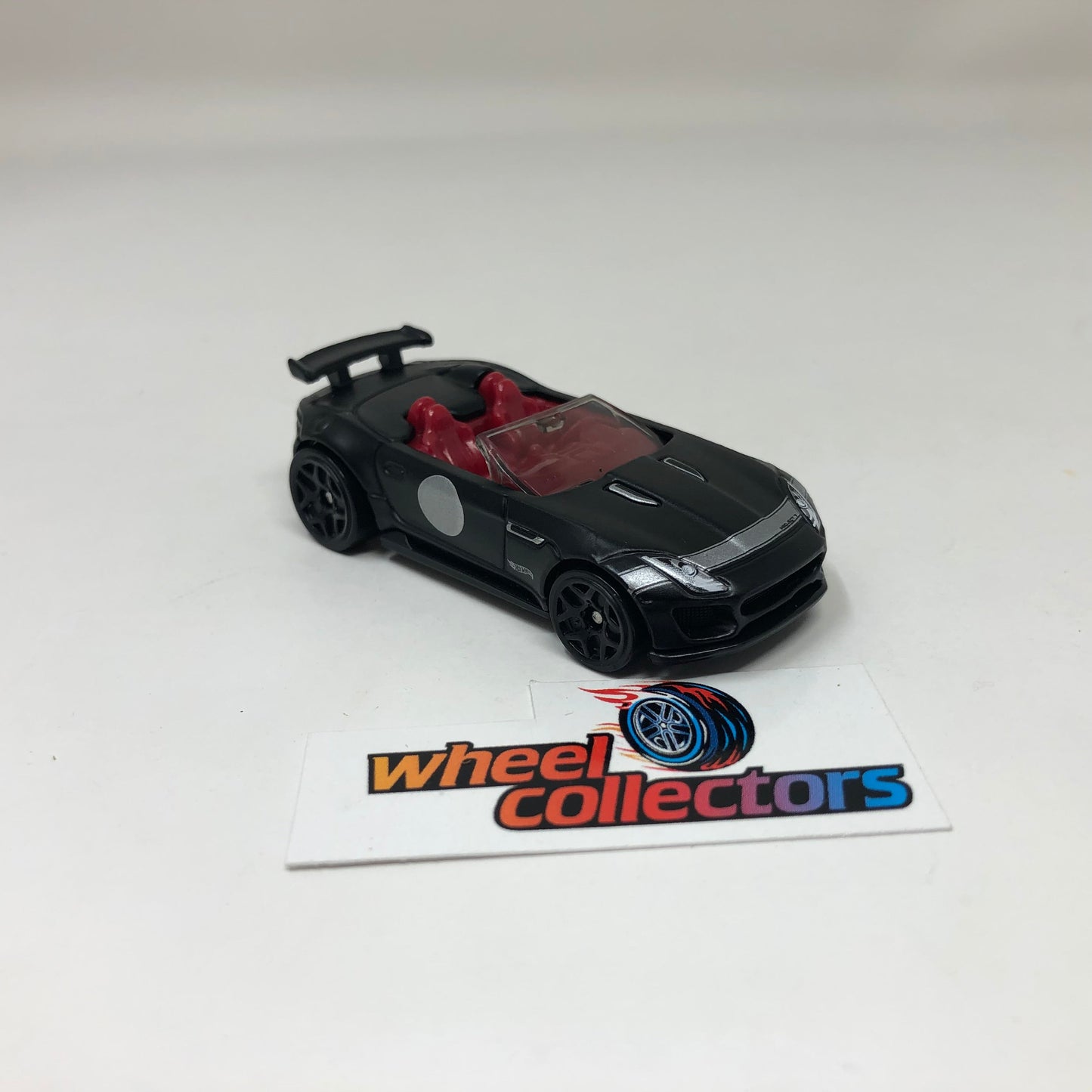 15 Jaguar F-Type Project 7 * Black * Hot Wheels Exotics European Series Loose 1:64 Scale