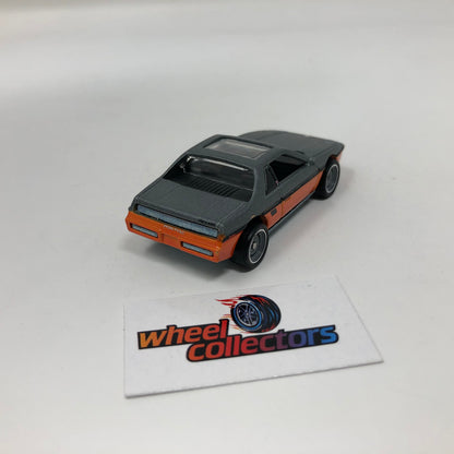 Pontaic Fiero 2M4 * Hot Wheels 1:64 scale Loose