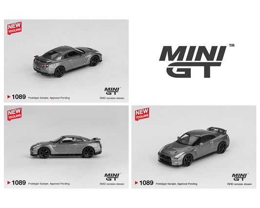 MINIGT 1:64 2013 Nissan GT-R NISMO R35 CRS Version in Dark Metal Gray