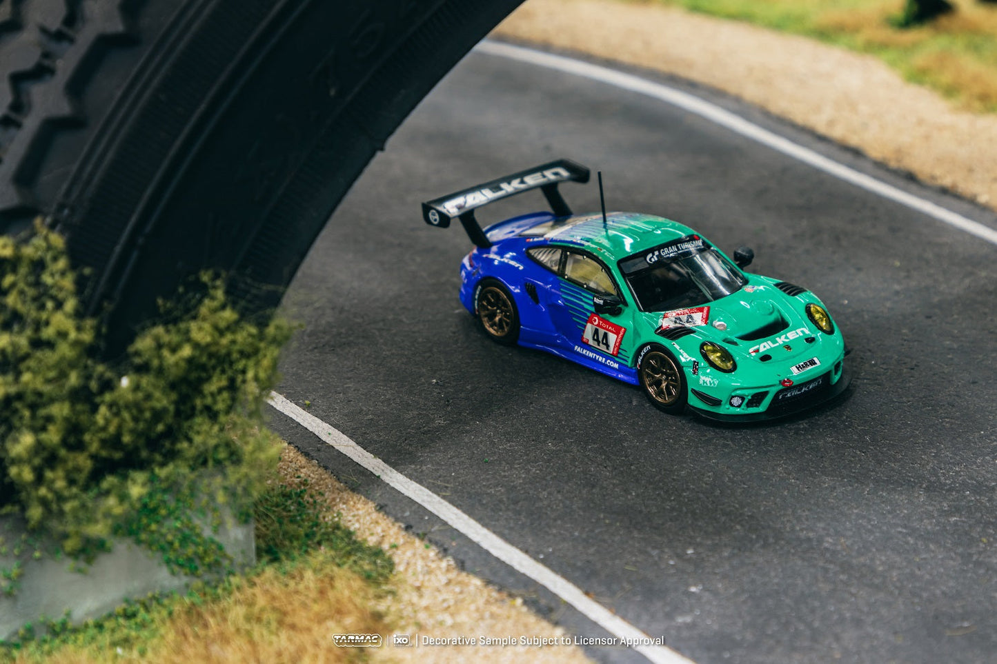 Tarmac Works 1:64 Porsche 911 GT3 R, N眉rburgring 24h 2019, K. Bachler / J. Bergmeister / M. Ragginger / D. Werner