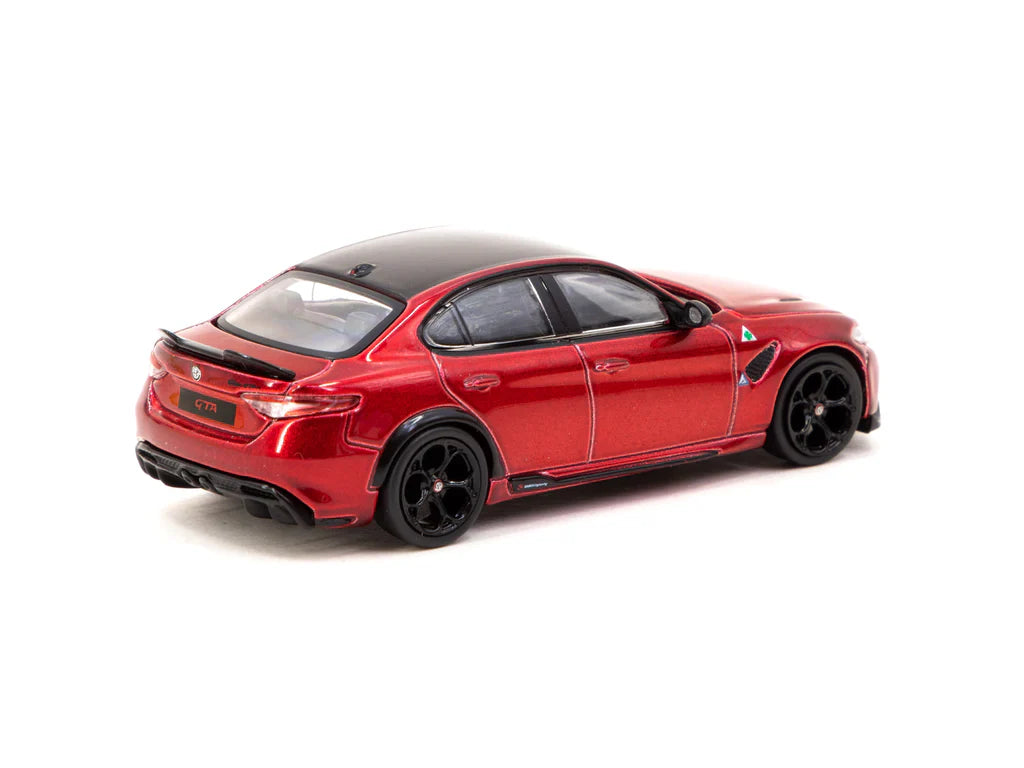 Tarmac Works 1:64 Alfa Romeo Giulia GTA in Red Metallic